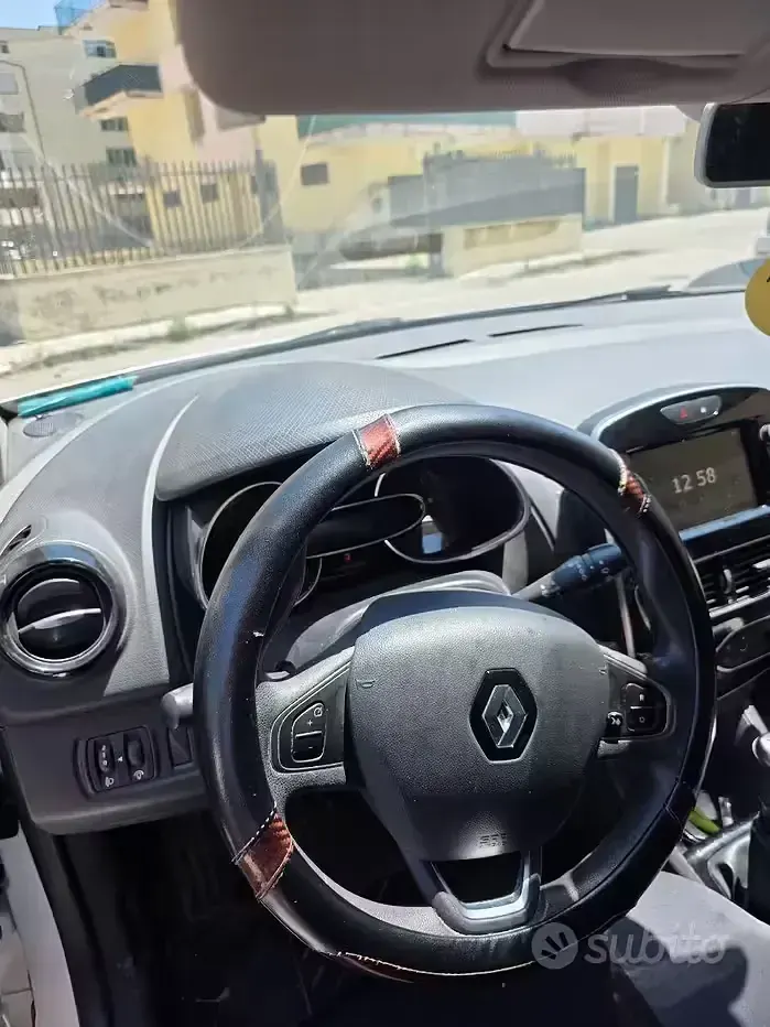 Usata Renault Clio 86 CV (63 kW) 2019 Bianco Utilitaria