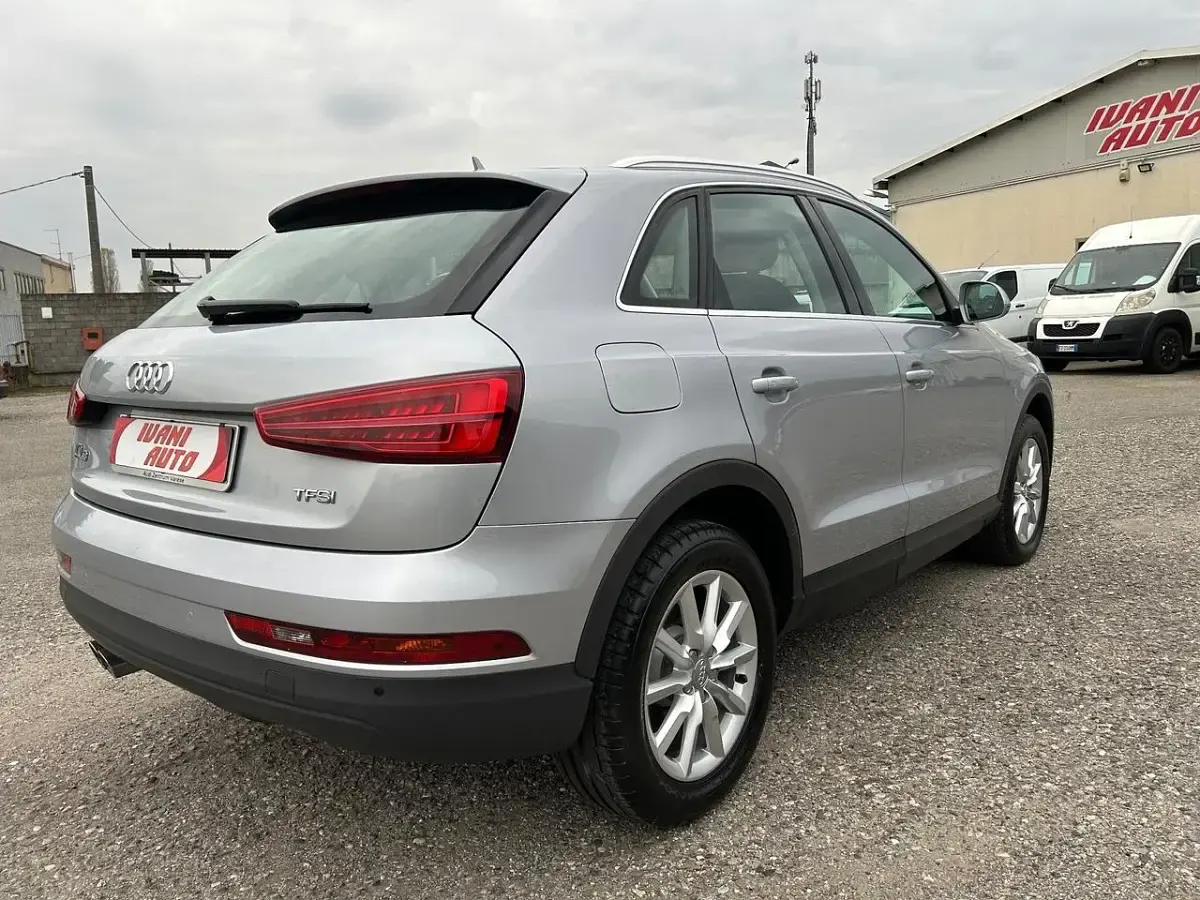Begagnad Audi Q3 125 HK (91 kW) 2018 Silver SUV