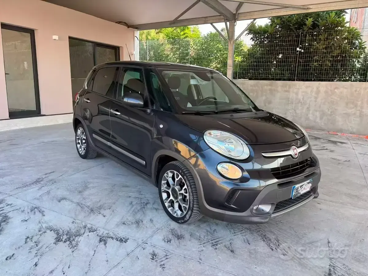 Usata Fiat 500L Trekking 95 CV (69 kW) 2015 Grigio Monovolume