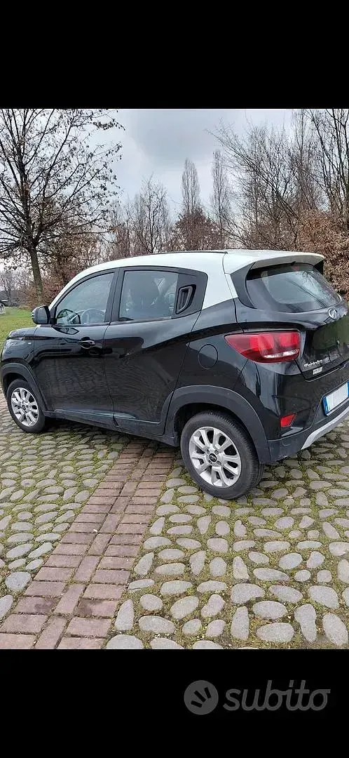 Usata Mahindra KUV100 83 CV (61 kW) 2019 Nero SUV
