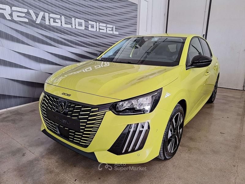 Giallo agueda Nuova 2025 Peugeot 208 Allure Due volumi | 20.900 € (Buon prezzo) - Immagine 1/4