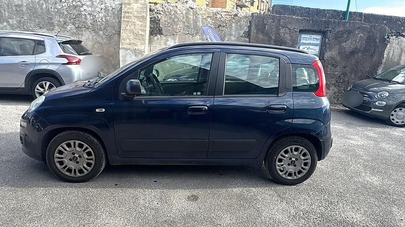 Usata Fiat Panda Lounge 75 CV (55 kW) 2013 Blu Berlina
