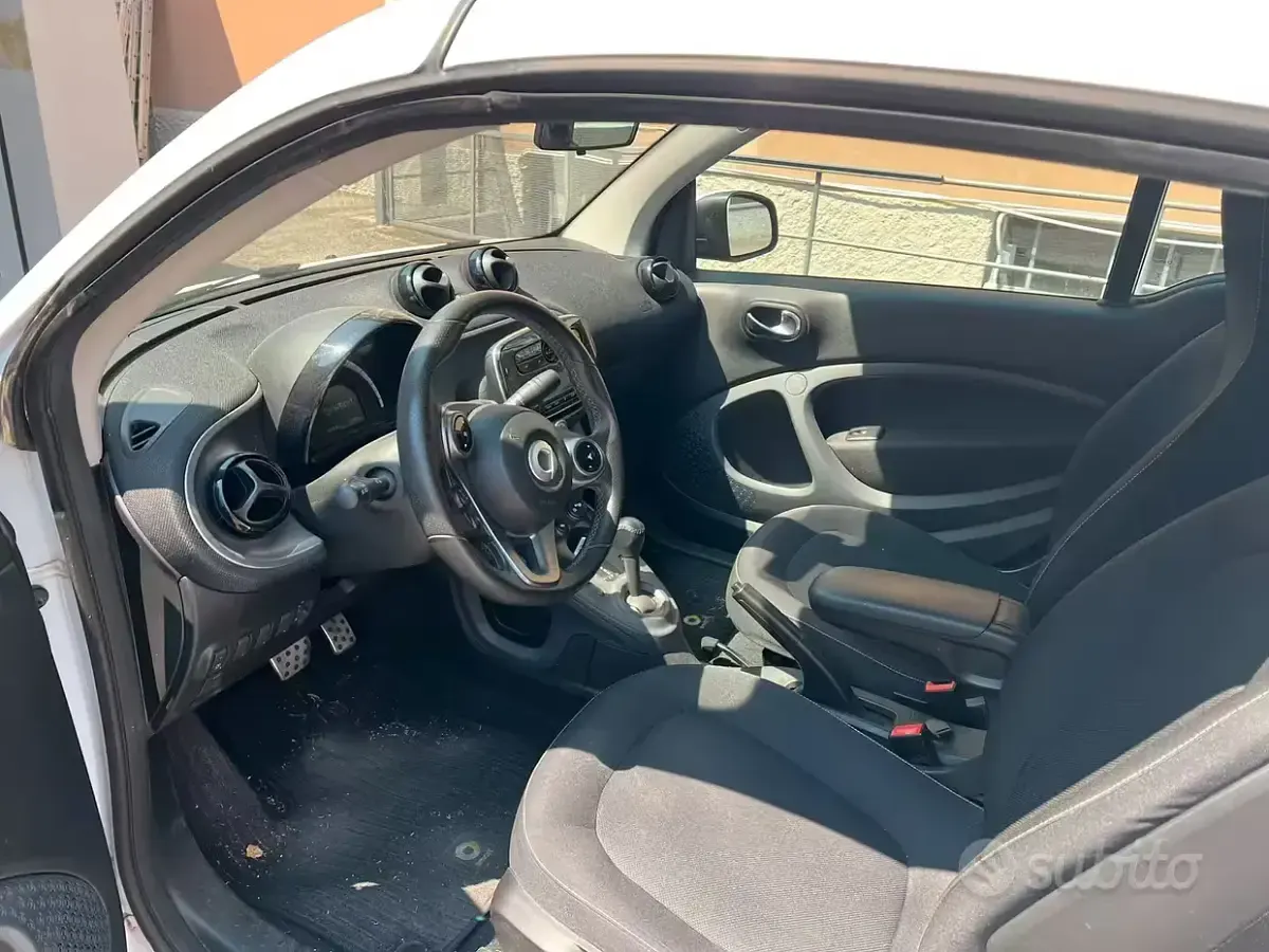Usata Smart ForTwo Cabrio 90 CV (66 kW) 2016 Bianco Cabrio