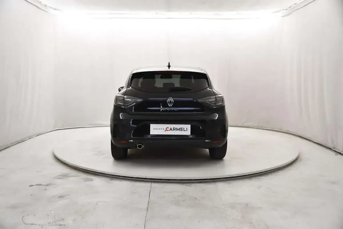 Usata Renault Clio V Techno 91 CV (66 kW) 2025 Nero etoilé Berlina