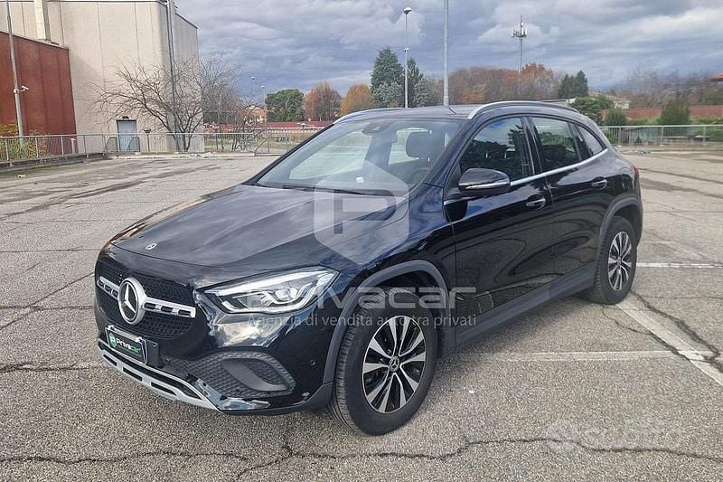Nero Usata 2023 Mercedes GLA200 SUV | 29.500 € (Super prezzo) - Immagine 1/4