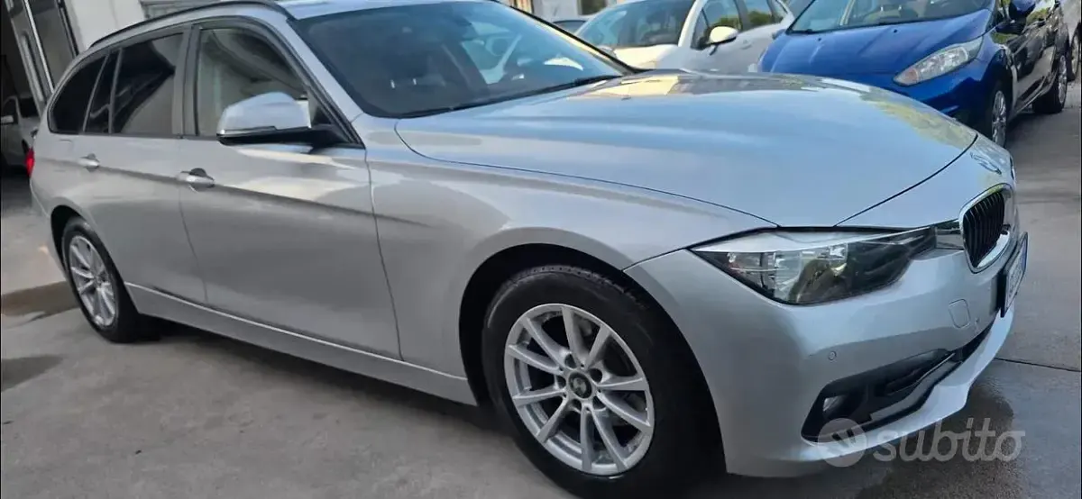 Usata BMW 318 Advantage 150 CV (110 kW) 2017 Grigio Station wagon
