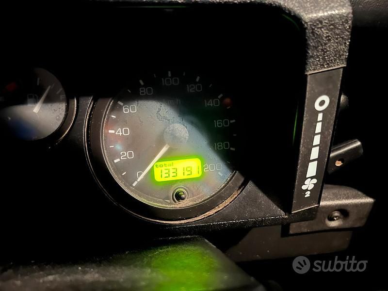 Usata Land Rover Defender 122 CV (89 kW) 2002 Blu SUV