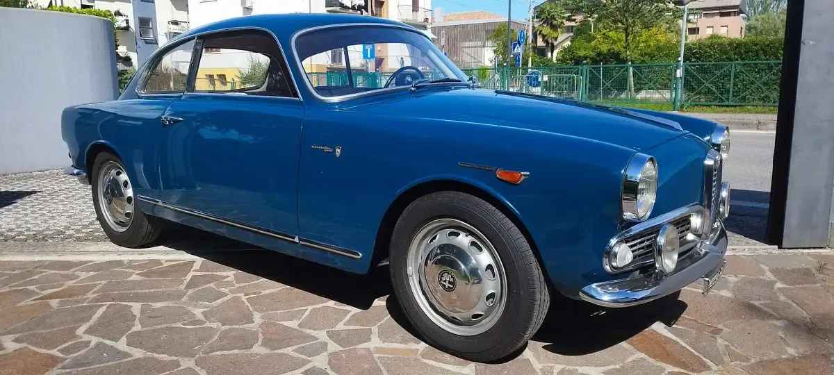 Usata Alfa Romeo Giulietta Sprint 80 CV (58 kW) 1961 Blu/azzurro Berlina
