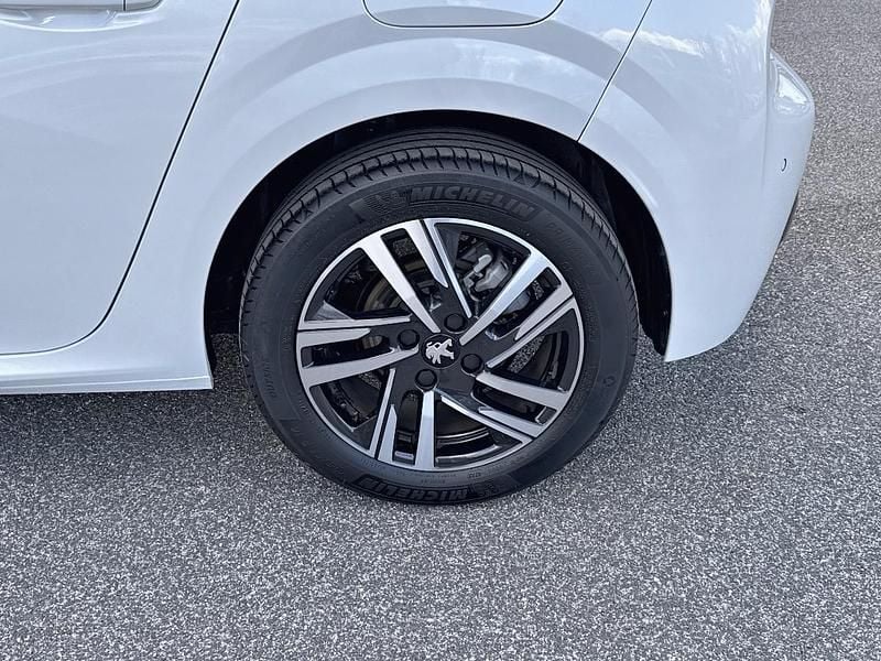 Usata Peugeot 208 Allure 101 CV (74 kW) 2022 Bianco Utilitaria