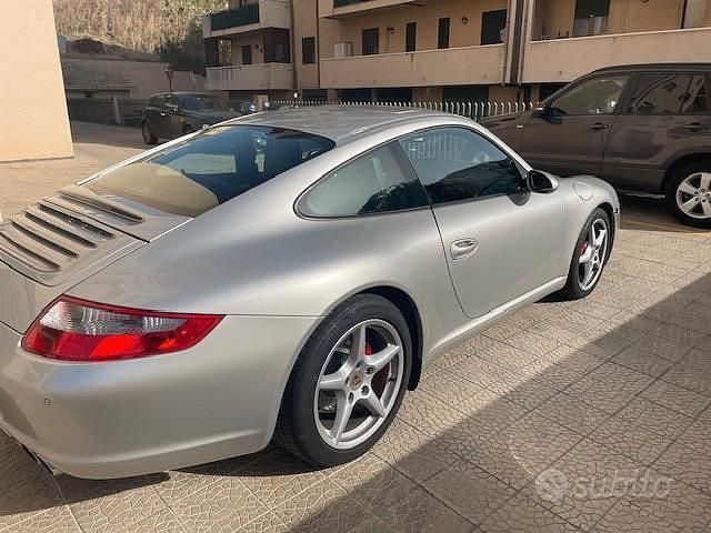 Usata Porsche 911 325 CV (239 kW) 2005 Grigio Coupé