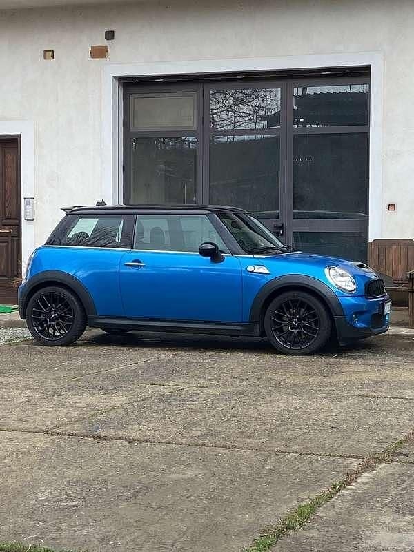 Usata Mini Cooper S 174 CV (127 kW) 2007 Blu/azzurro Utilitaria