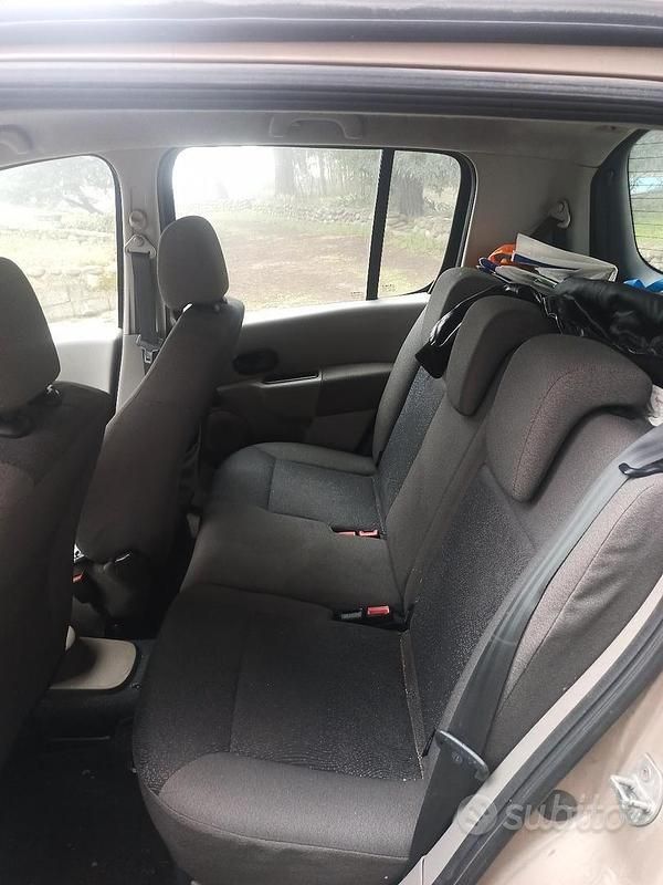 Usata Renault Modus 75 CV (55 kW) 2006 Monovolume