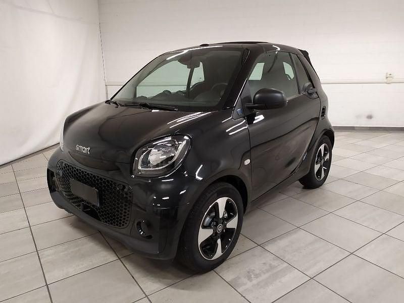 Nero Usata 2023 Smart ForTwo Electric Drive Passion Cabrio | 16.990 € (Buon prezzo) - Immagine 1/4