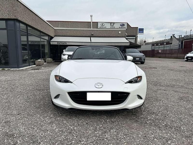 Usata Mazda MX5 Inclusive 184 CV (135 kW) 2018 Bianco Cabrio