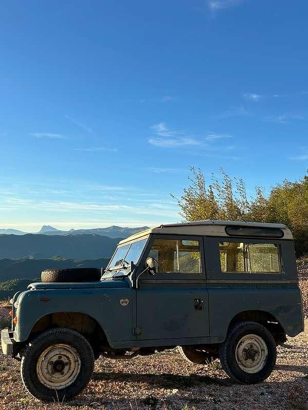Usata Land Rover 88 69 CV (50 kW) 1981 Blu/azzurro SUV