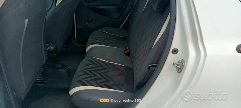 Usata Lancia Ypsilon Gold 69 CV (50 kW) 2016 Bianco Utilitaria