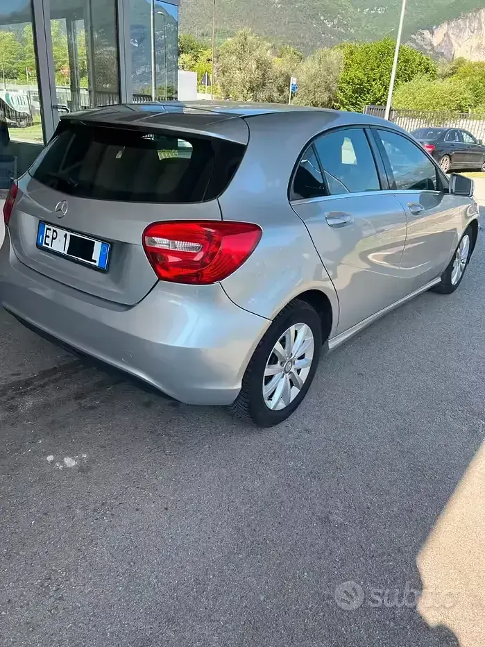Usata Mercedes A180 122 CV (89 kW) 2013 Utilitaria