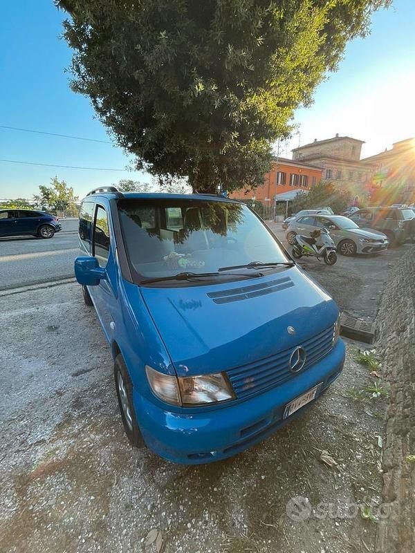 Usata Mercedes Vito 122 CV (89 kW) 2001 Furgone