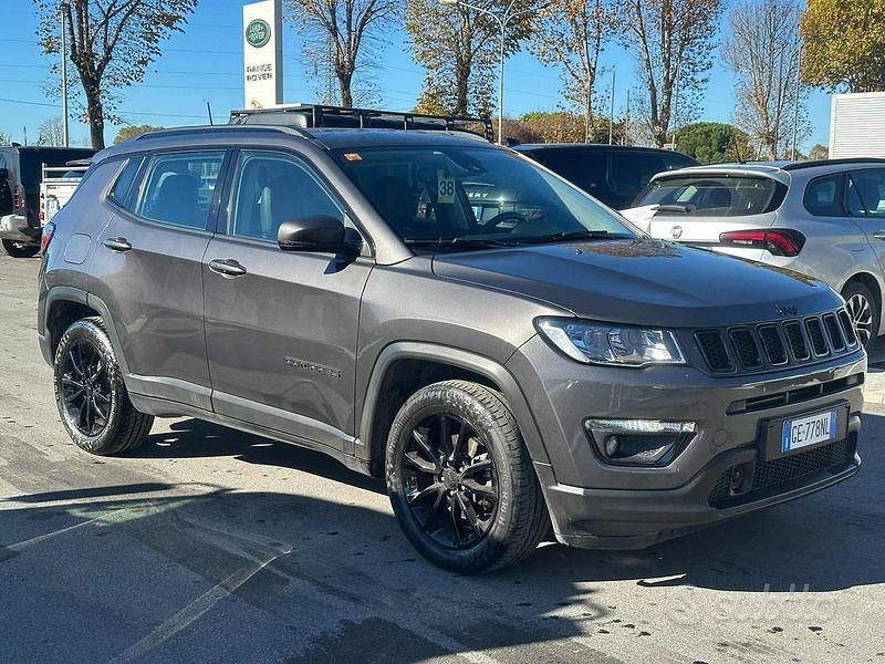 Grigio scuro Usata 2020 Jeep Compass Night Eagle SUV | 17.900 € (Ottimo prezzo) - Immagine 1/4