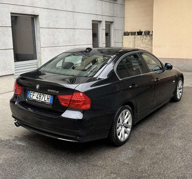 Usata BMW 320 184 CV (135 kW) 2010 Berlina