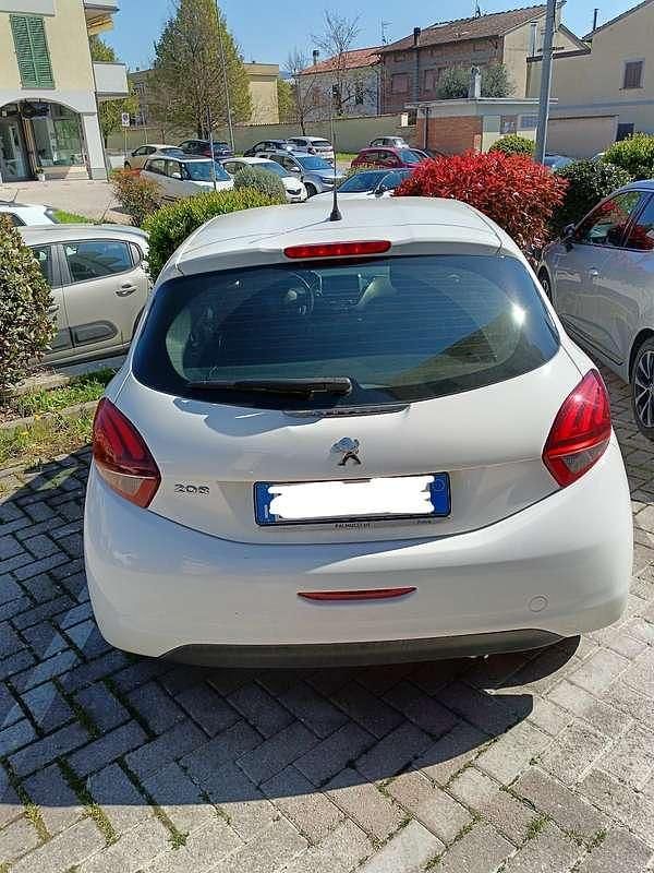 Usata Peugeot 208 Style 82 CV (60 kW) 2018 Bianco Utilitaria