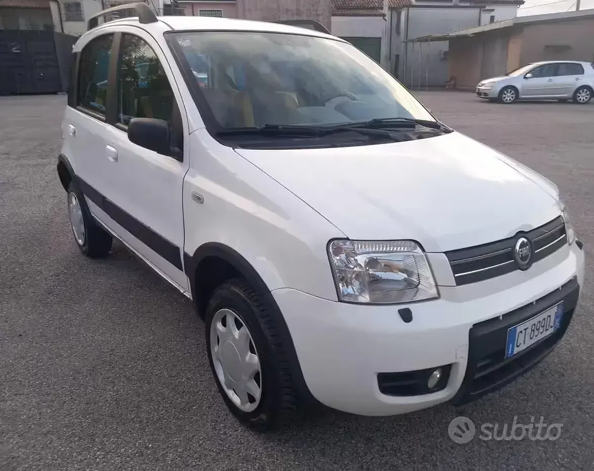 Usata Fiat Panda 4x4 Climbing 60 CV (44 kW) 2005 Utilitaria