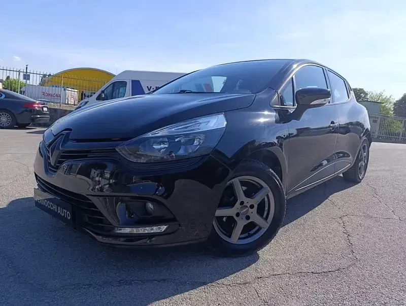 Usata Renault Clio Intens 73 CV (53 kW) 2018 Nero Utilitaria