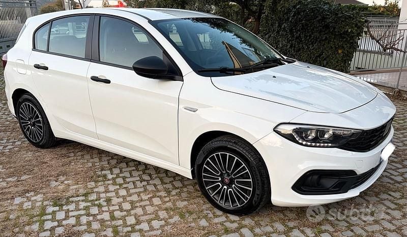 Bianco Usata 2022 Fiat Tipo Tre volumi | 11.900 € (Super prezzo) - Immagine 1/4