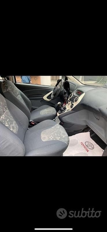 Usata Ford Ka 69 CV (50 kW) 2011 Grigio Utilitaria