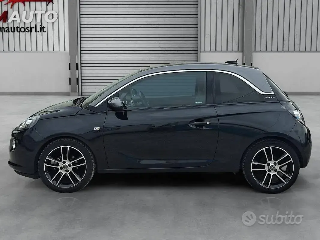 Usata Opel Adam Glam 87 CV (63 kW) 2016 Utilitaria