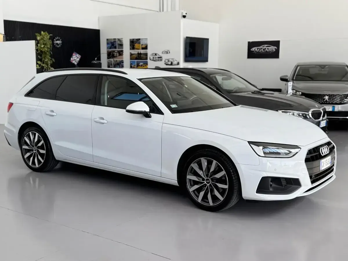 Usata Audi A4 Business 163 CV (119 kW) 2022 Bianco Station wagon