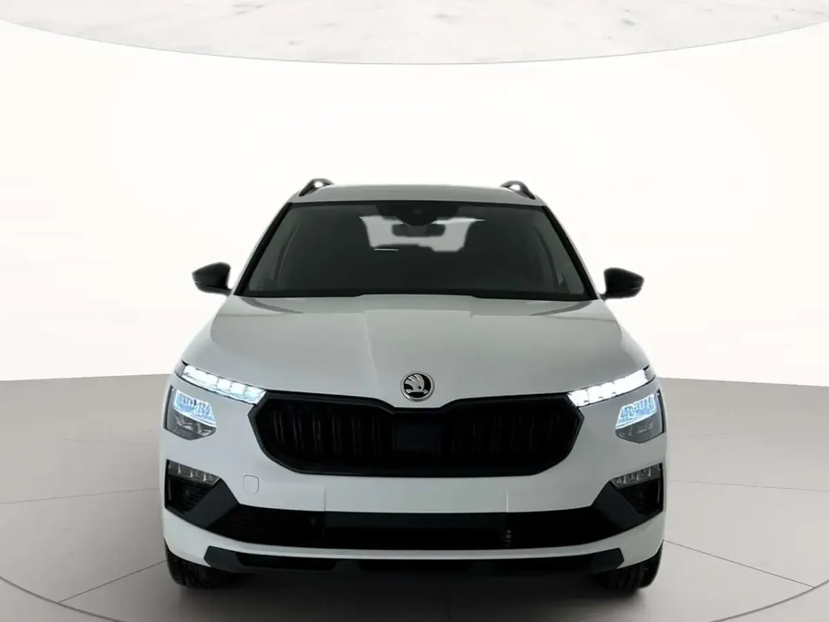 Nuova Skoda Kamiq 116 CV (85 kW) 2026 Bianco luna metallizzato SUV
