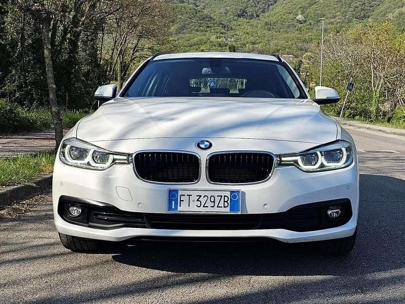 Usata BMW 320 Advantage 190 CV (139 kW) 2019 Bianco Station wagon