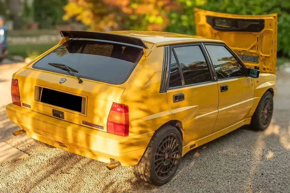 Usata Lancia Delta 196 CV (144 kW) 1990 Giallo Utilitaria