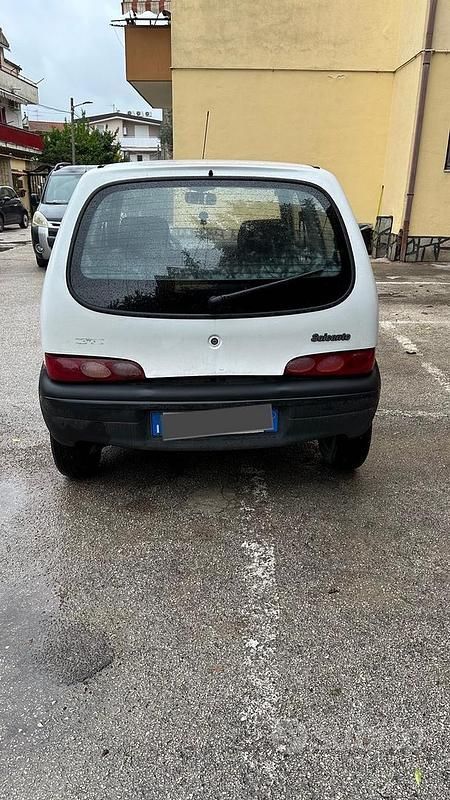 Usata Fiat 600 54 CV (39 kW) 2008 Bianco Utilitaria
