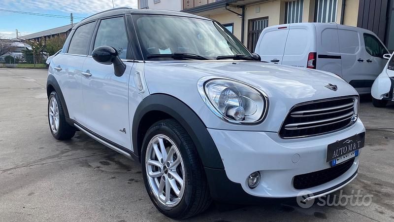 Bianco Usata 2014 Mini Cooper Countryman SUV | 10.000 € (Buon prezzo) - Immagine 1/4