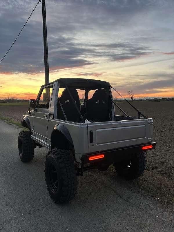 Usata Suzuki Samurai 68 CV (50 kW) 1987 SUV
