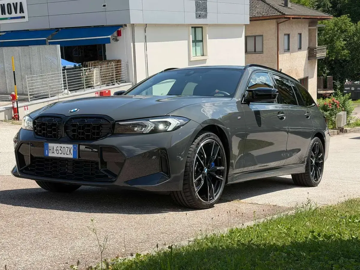 Usata BMW M340 M Sport 340 CV (250 kW) 2025 Grigio Station wagon