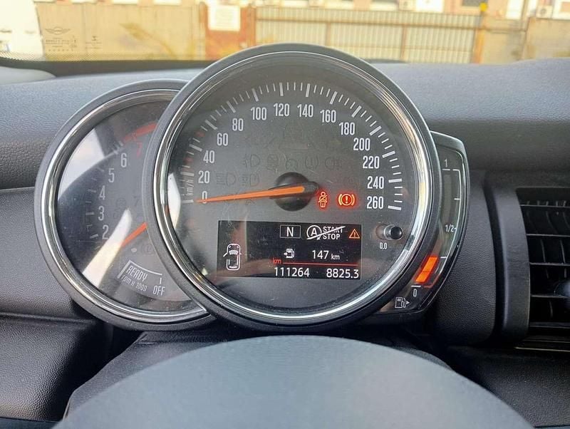 Usata Mini ONE 75 CV (55 kW) 2018 Nero Utilitaria