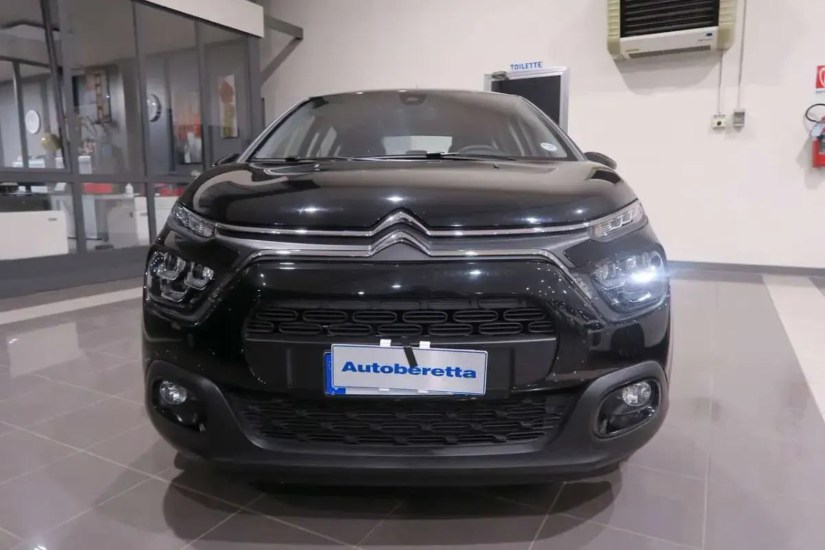 Usata Citroën C3 Feel 83 CV (61 kW) 2024 Nero Berlina
