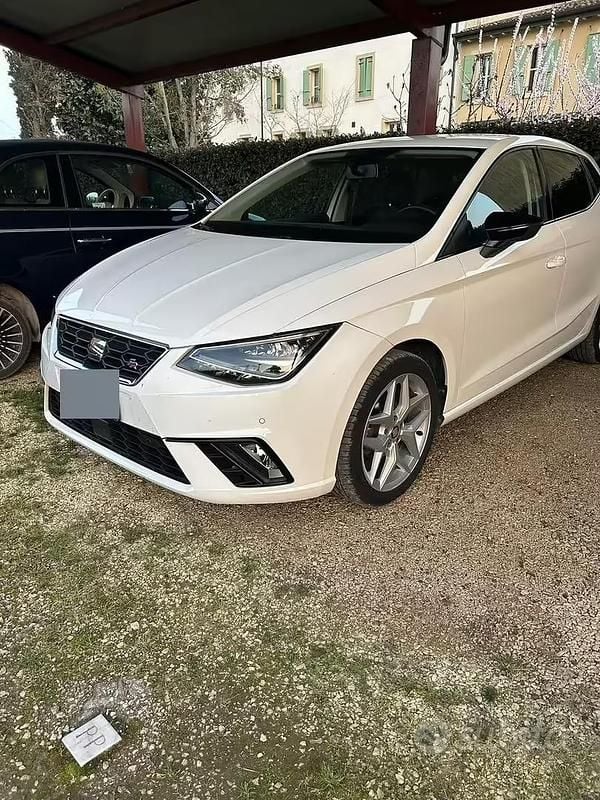 Second-hand Seat Ibiza FR 90 CP (66 kW) 2018 Alb Hatchback