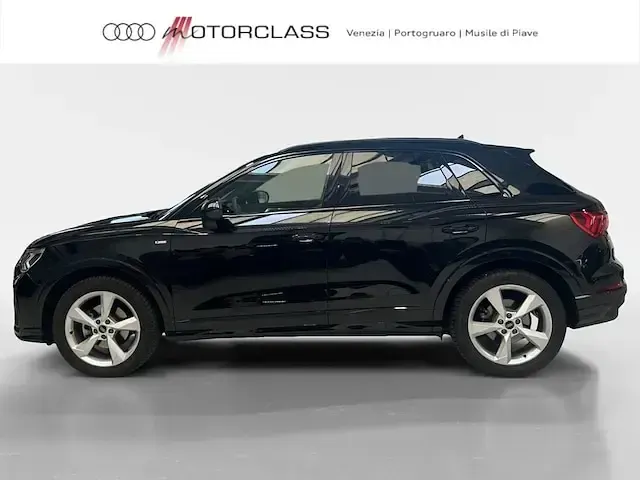 Usata Audi Q3 S-Line 150 CV (110 kW) 2025 Nero mythos metallizzato SUV