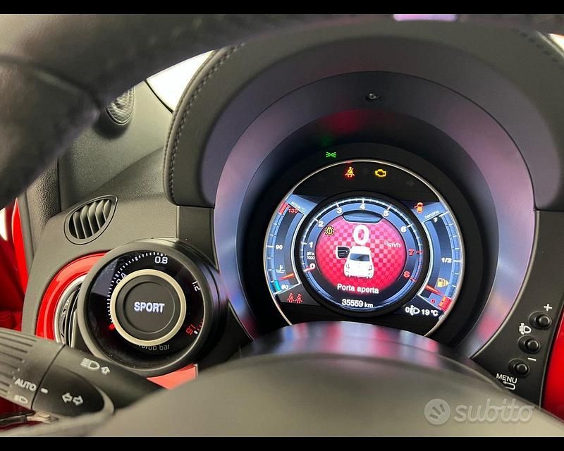 Usata Abarth 595 145 CV (106 kW) 2022 Rosso officina Utilitaria