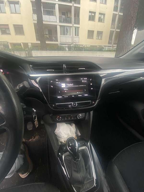 Usata Opel Corsa Elegance 101 CV (74 kW) 2021 Utilitaria