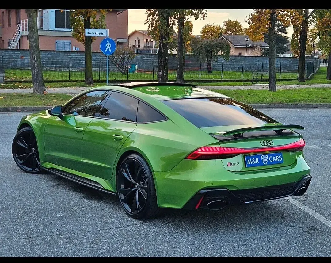 Usata Audi RS7 Sportback 599 CV (440 kW) 2022 Verde Utilitaria