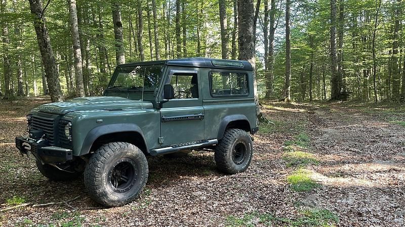 Usata Land Rover Defender 122 CV (89 kW) 2008 Verde SUV