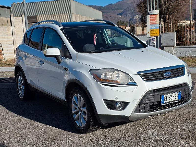 Usata Ford Kuga 163 CV (119 kW) 2011 Bianco SUV