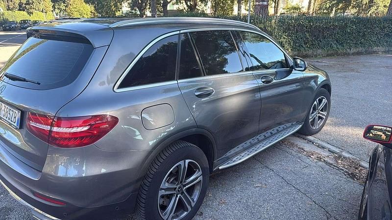 Usata Mercedes GLC250 204 CV (150 kW) 2018 SUV