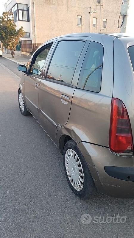 Usata Lancia Musa 90 CV (66 kW) 2007 Monovolume