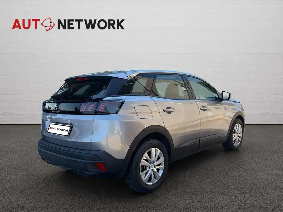 Usata Peugeot 3008 Active 131 CV (96 kW) 2022 Grigio SUV